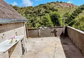 Foto 1 de Casa com 2 Quartos à venda, 80m² em Pedro do Rio, Petrópolis