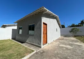 Foto 1 de Casa com 2 Quartos para alugar, 150m² em Viaduto, Araruama