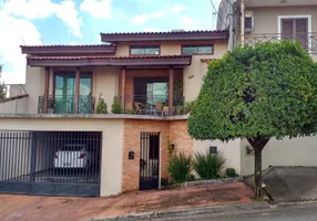 Foto 1 de Sobrado com 3 Quartos à venda, 285m² em Jardim Gutierres, Sorocaba