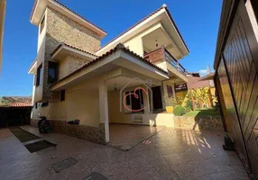 Foto 1 de Casa com 4 Quartos à venda, 362m² em Riviera Fluminense, Macaé