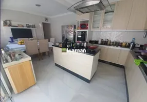 Foto 1 de Casa com 2 Quartos à venda, 145m² em Jardim Guaraú, São Paulo