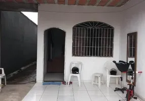 Foto 1 de Sobrado com 3 Quartos à venda, 120m² em Jardim Marilú, Itanhaém
