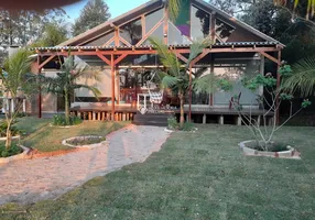 Foto 1 de Casa com 4 Quartos à venda, 236m² em Centro, Laguna