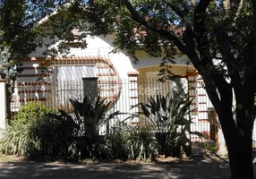 Foto 1 de Casa com 2 Quartos à venda, 150m² em Petrópolis, Porto Alegre