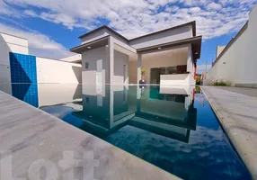 Foto 1 de Casa com 3 Quartos à venda, 190m² em Mar Verde II, Caraguatatuba