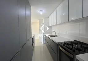 Foto 1 de Apartamento com 2 Quartos à venda, 89m² em Praia Comprida, São José