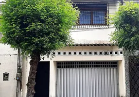 Foto 1 de Casa com 4 Quartos para alugar, 117m² em Centro, Fortaleza