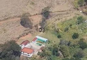 Foto 1 de Fazenda/Sítio com 8 Quartos à venda, 107m² em Centro, Rio Pomba