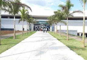 Foto 1 de Ponto Comercial para alugar, 57m² em Mansões Aeroporto, Uberlândia