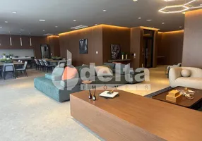 Foto 1 de Apartamento com 3 Quartos à venda, 200m² em Morada da Colina, Uberlândia