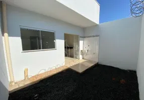 Foto 1 de Casa com 2 Quartos à venda, 70m² em Residencial Integração, Uberlândia