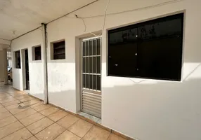 Foto 1 de Kitnet com 1 Quarto para alugar, 15m² em Jardim Boa Esperanca, Sorocaba