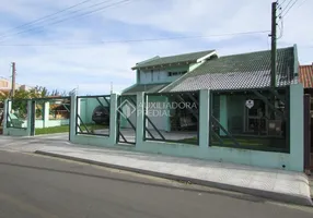 Foto 1 de Casa com 3 Quartos à venda, 247m² em Centro, Tramandaí