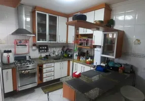 Foto 1 de Casa de Condomínio com 3 Quartos à venda, 133m² em Chora Menino, São Paulo
