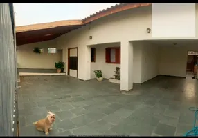 Foto 1 de Casa com 2 Quartos à venda, 218m² em Jardim Amoreiras, Campinas