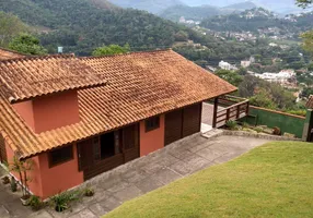 Foto 1 de Casa com 4 Quartos à venda, 165m² em Nogueira, Petrópolis
