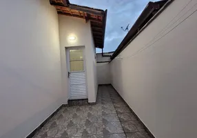 Foto 1 de Casa com 2 Quartos à venda, 97m² em Vila Dalva, São Paulo