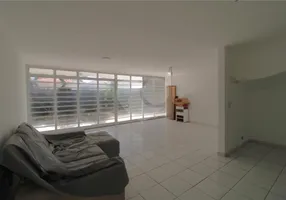 Foto 1 de Sobrado com 4 Quartos para alugar, 340m² em Planalto Paulista, São Paulo
