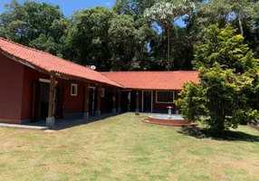 Foto 1 de Fazenda/Sítio com 3 Quartos à venda, 300m² em Parque Jacarandá, Arujá