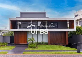 Foto 1 de Casa de Condomínio com 6 Quartos à venda, 770m² em Loteamento Alphaville Residencial , Goiânia