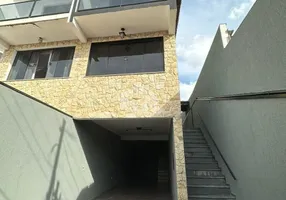 Foto 1 de Casa com 4 Quartos à venda, 221m² em Vila America, São Paulo