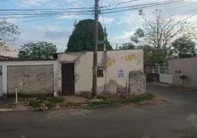 Foto 1 de Casa com 3 Quartos à venda, 288m² em Vila Alvorada, Goiânia