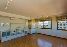 Foto 1 de Apartamento com 3 Quartos à venda, 97m² em Passo da Areia, Porto Alegre