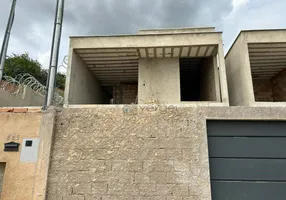 Foto 1 de Casa com 3 Quartos à venda, 140m² em Shalimar, Lagoa Santa