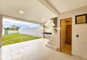 Foto 1 de Casa com 3 Quartos à venda, 220m² em Morada de Laranjeiras, Serra