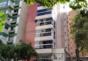 Foto 1 de Apartamento com 3 Quartos para alugar, 130m² em Praia do Canto, Vitória