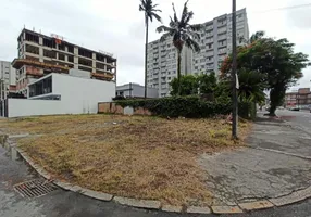 Foto 1 de Lote/Terreno à venda, 359m² em América, Joinville