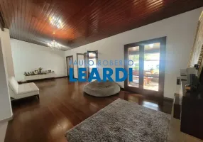 Foto 1 de Casa com 6 Quartos para venda ou aluguel, 450m² em Butantã, São Paulo