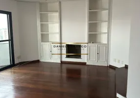 Foto 1 de Apartamento com 4 Quartos à venda, 140m² em Vila Alexandria, São Paulo