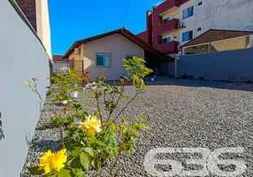 Foto 1 de Casa com 2 Quartos à venda, 140m² em Espinheiros, Joinville