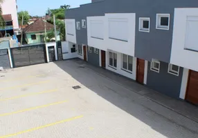 Foto 1 de Casa com 2 Quartos à venda, 80m² em Industrial, Novo Hamburgo