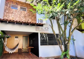 Foto 1 de Sobrado com 3 Quartos à venda, 121m² em Vila Esperanca, Maringá