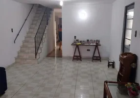 Foto 1 de Sobrado com 3 Quartos à venda, 250m² em Jardim Saporito, Taboão da Serra