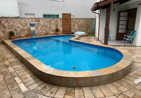 Foto 1 de Casa com 5 Quartos para alugar, 260m² em Jurerê Internacional, Florianópolis
