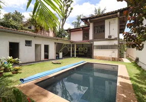 Foto 1 de Casa com 4 Quartos para alugar, 251m² em Vila Tramontano, São Paulo