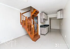 Foto 1 de Casa de Condomínio com 2 Quartos à venda, 57m² em Camaquã, Porto Alegre
