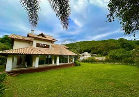Foto 1 de Casa de Condomínio com 5 Quartos à venda, 227m² em Rio Tavares, Florianópolis