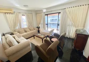 Foto 1 de Apartamento com 4 Quartos para venda ou aluguel, 230m² em Gonzaga, Santos