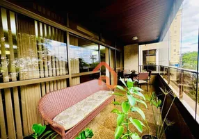 Foto 1 de Apartamento com 4 Quartos à venda, 350m² em Icaraí, Niterói