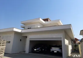 Foto 1 de Casa com 4 Quartos à venda, 322m² em Santa Mônica, Florianópolis