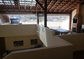 Foto 1 de Sobrado com 4 Quartos à venda, 209m² em Jardim Veneza, Mogi das Cruzes