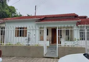 Foto 1 de Casa com 4 Quartos à venda, 185m² em Santa Catarina, Juiz de Fora