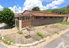Foto 1 de Casa com 3 Quartos à venda, 240m² em Centro, Brasilândia de Minas