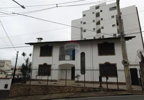 Foto 1 de Casa com 5 Quartos para alugar, 325m² em Bom Pastor, Juiz de Fora