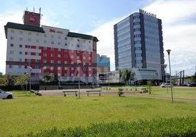 Foto 1 de Sala Comercial para alugar, 177m² em Humaitá, Porto Alegre