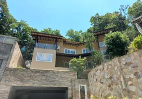 Foto 1 de Casa com 3 Quartos à venda, 300m² em Pendotiba, Niterói